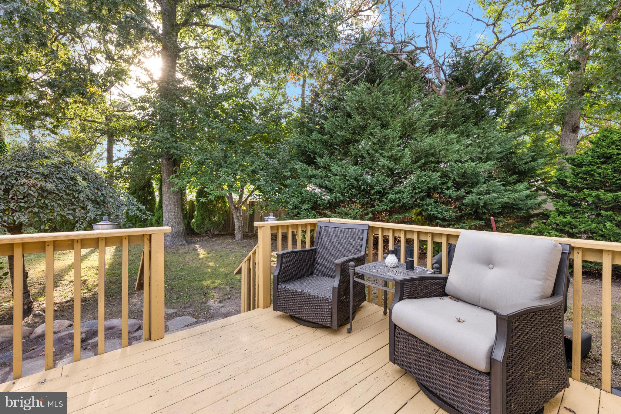 261 Wave Road Manahawkin, NJ 08050 - Photo 18 of 33 Gallery Image 18