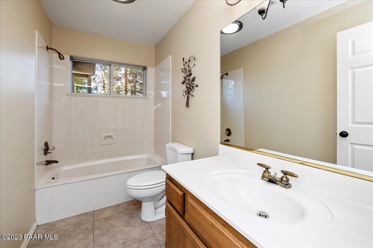 1420 Valley Ranch Circle Prescott, AZ 86303 - Photo 17 of 29 16-Bathroom