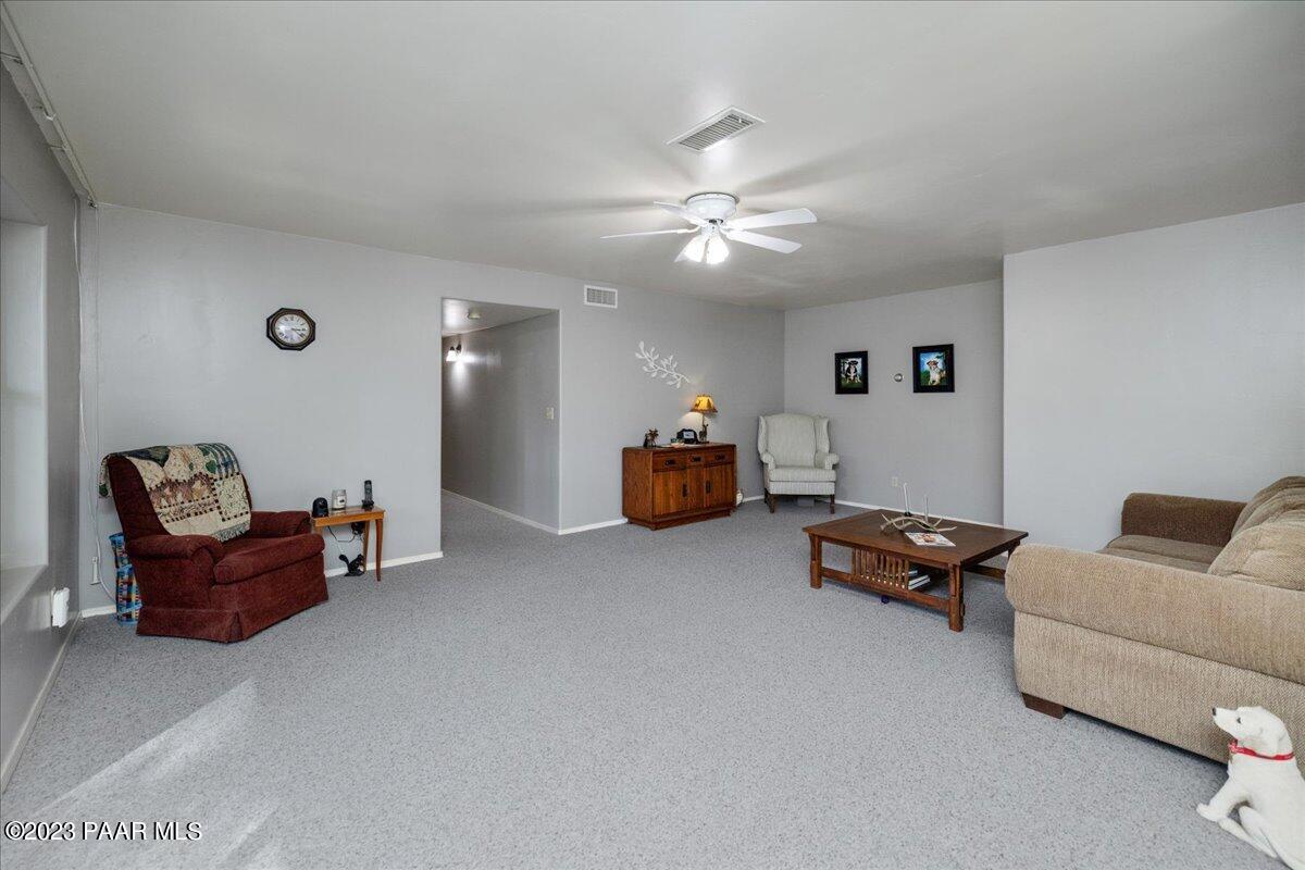 1420 Valley Ranch Circle Prescott, AZ 86303 - Photo 18 of 29 10-Family Room