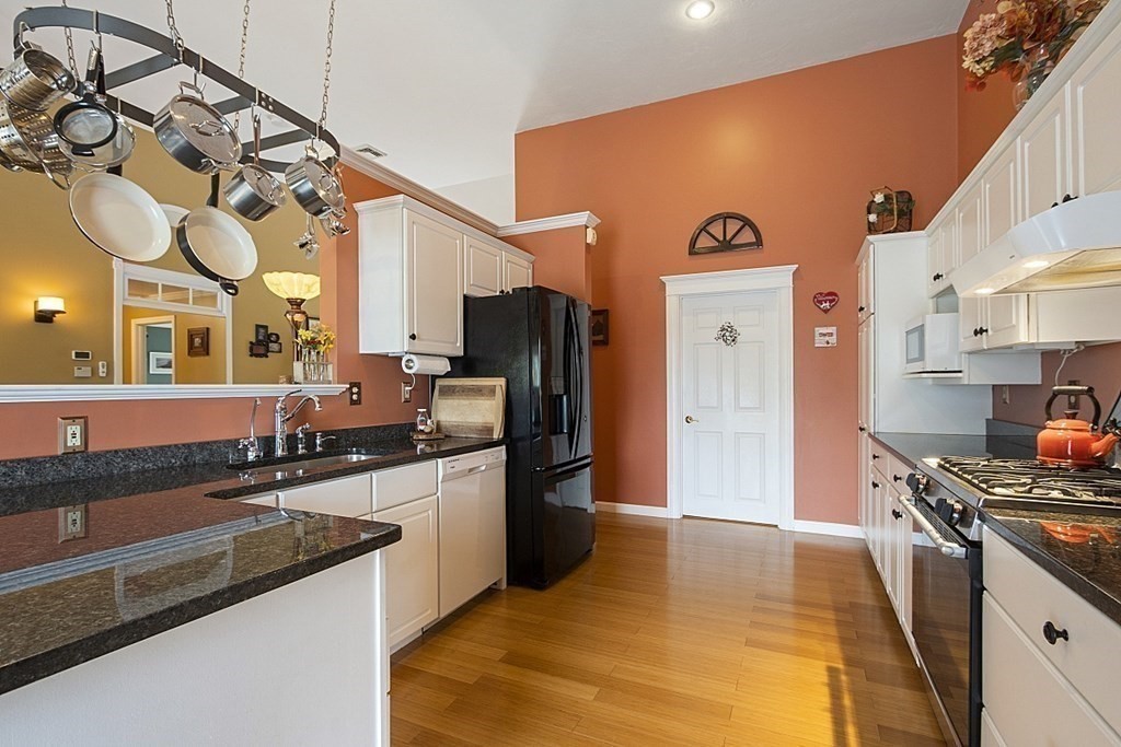 4 Osgood Road Sterling, MA 01564 - Photo 9 of 42