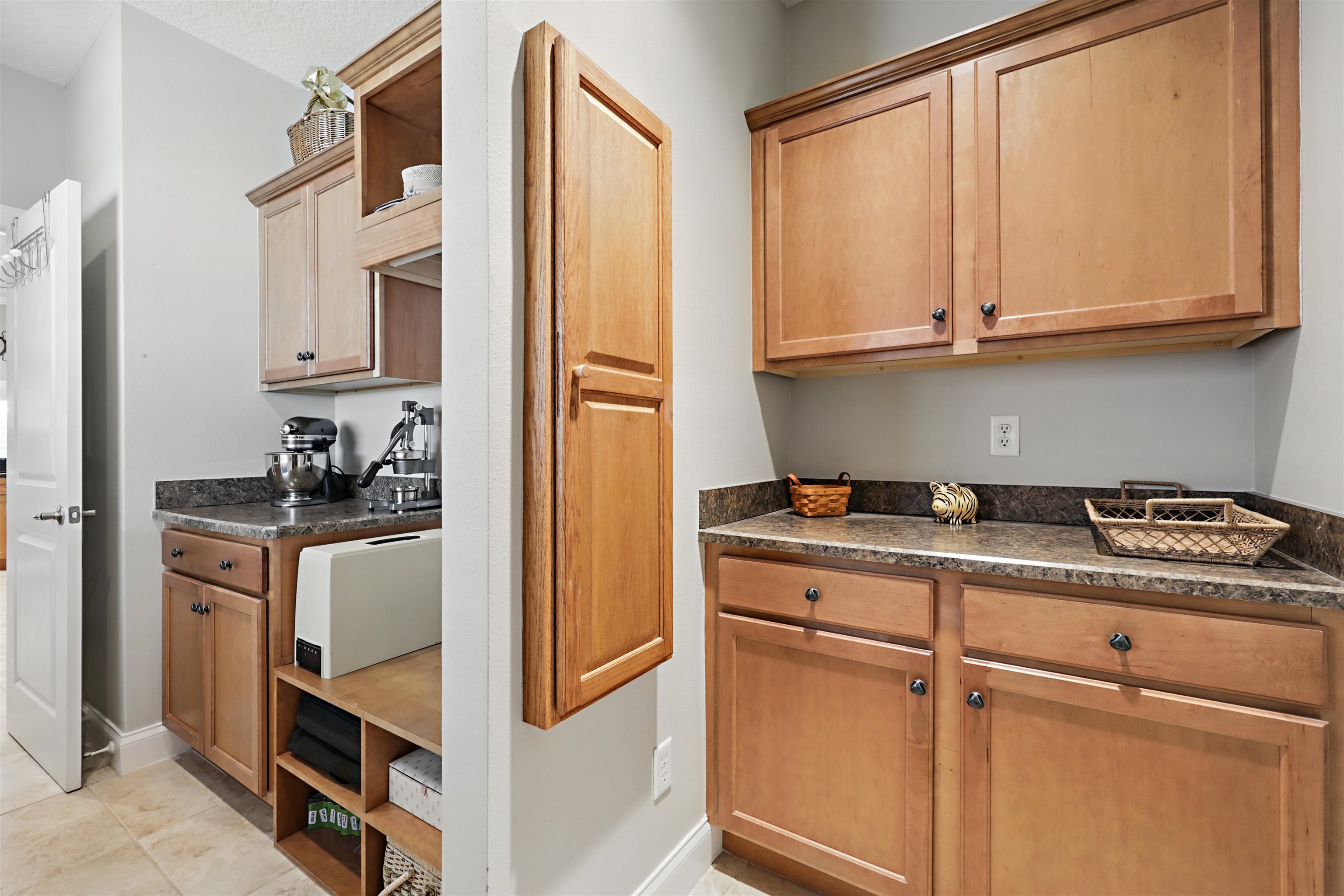 322 Fiddlers Point Drive St. Augustine, FL 32080 - Photo 34 of 58 a kitchen with stainless steel appliances granite countertop a stove a sink and a refrigerator with white cabinets