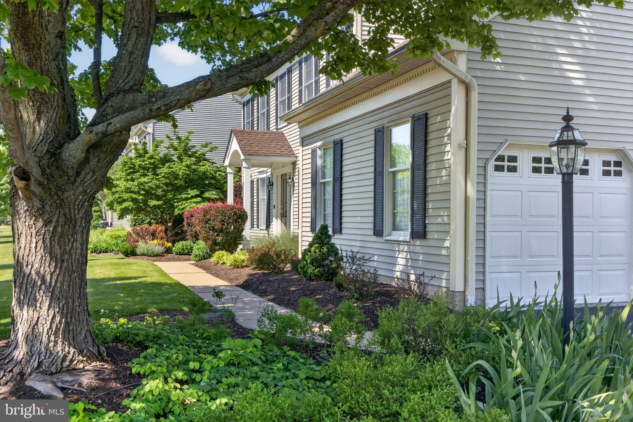 4830 Redfield Road Doylestown, PA 18902 - Photo 13 of 73