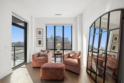 $2,100,000 | 323 South Racine Avenue, Unit PHD, Chicago, IL 60607