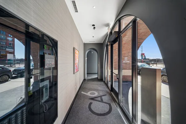 $2,100,000 | 323 South Racine Avenue, Unit PHD, Chicago, IL 60607