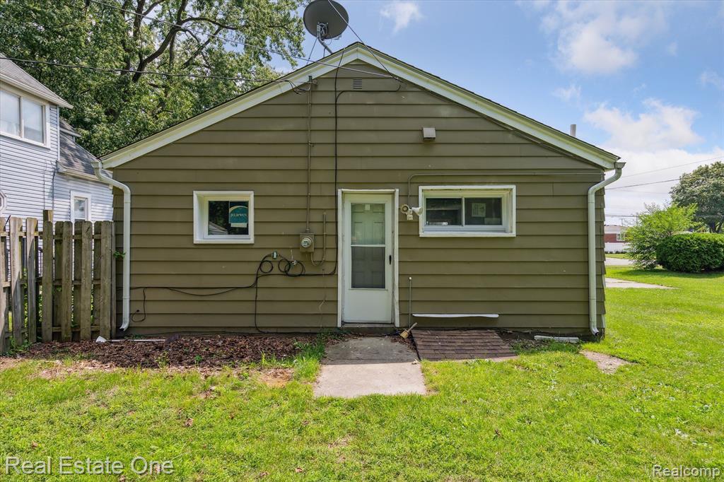 22750 Wick Road Taylor, MI 48180 - Photo 25 of 26
