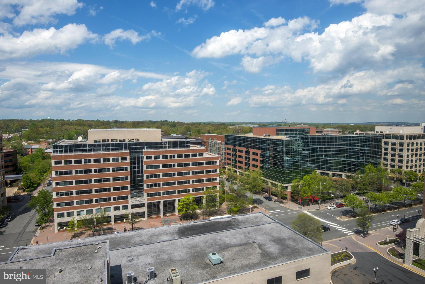 851 North Glebe Road, Unit 1316 Arlington, VA 22203 - Photo 13 of 22 a view of a city that has tall buildings and a big yard