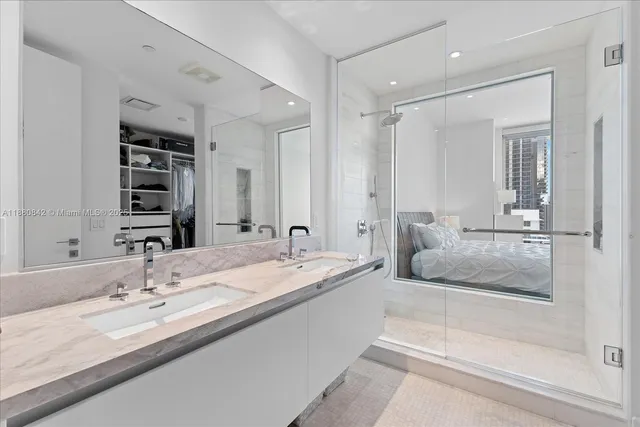 $8,000 | 700 Northeast 26th Terrace, Unit 2605, Miami, FL 33137