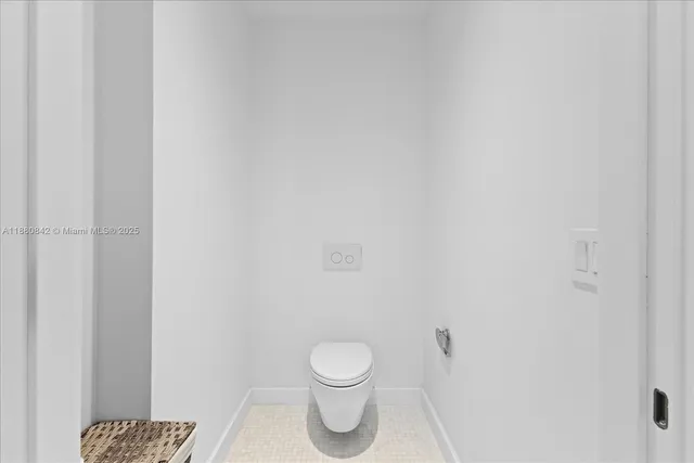 $8,000 | 700 Northeast 26th Terrace, Unit 2605, Miami, FL 33137