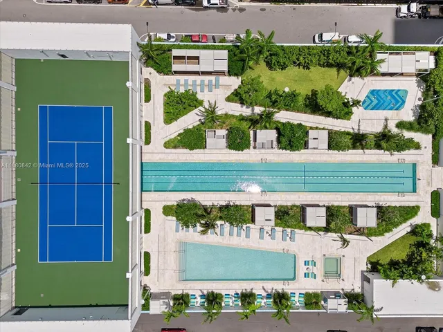 $8,000 | 700 Northeast 26th Terrace, Unit 2605, Miami, FL 33137