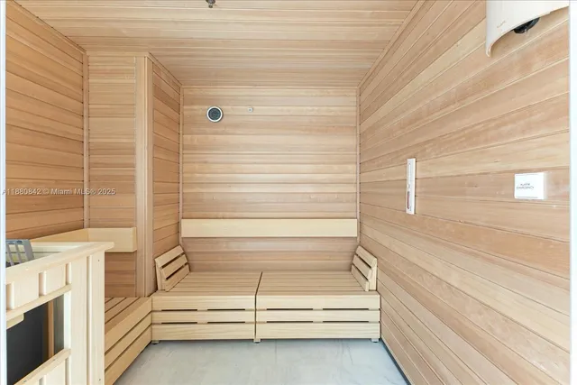 $8,000 | 700 Northeast 26th Terrace, Unit 2605, Miami, FL 33137