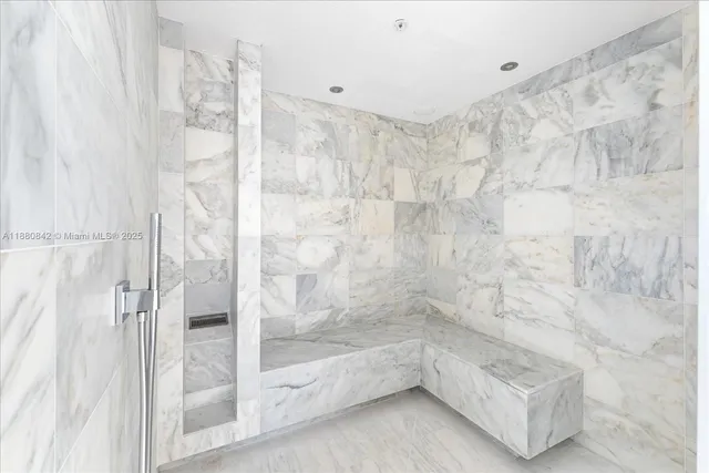 $8,000 | 700 Northeast 26th Terrace, Unit 2605, Miami, FL 33137