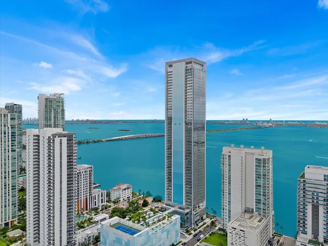 $8,000 | 700 Northeast 26th Terrace, Unit 2605, Miami, FL 33137