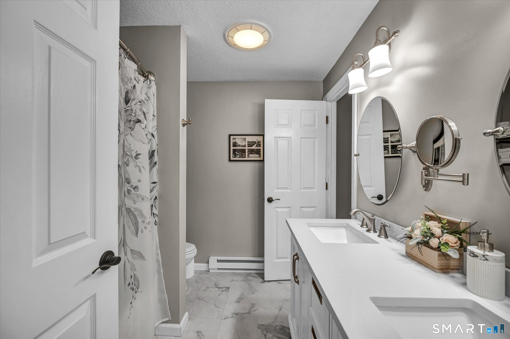 8 Countryside Lane, Unit 5 Middletown, CT 06457 - Photo 24 of 31 Recently updated full bath with double sinks.