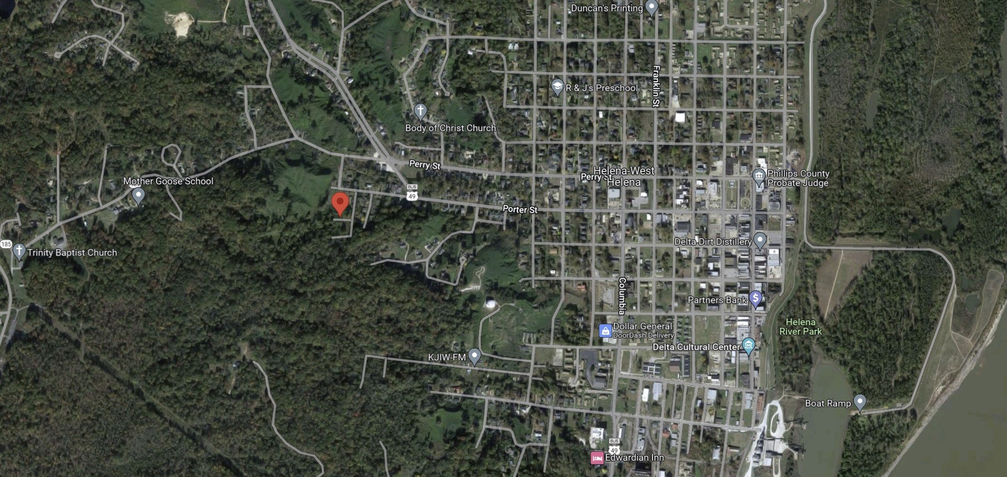 8-9 Rightor Street Other, AR 72342 - Photo 4 of 4 a bathroom with a shower