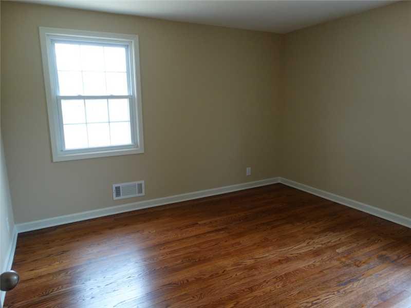5470 Fenmore Road Indianapolis, IN 46228 - Photo 8 of 12 Gallery Image 8