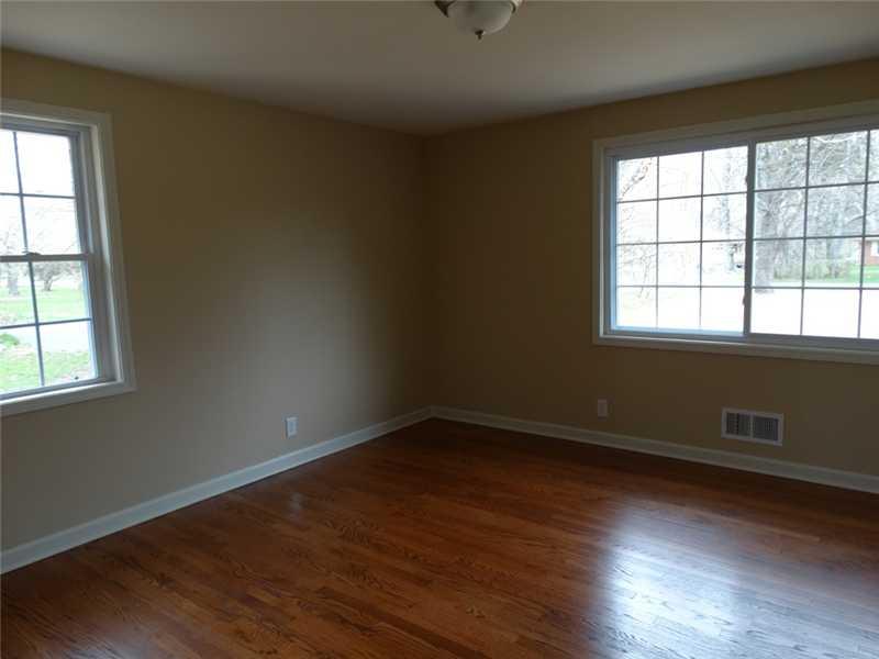5470 Fenmore Road Indianapolis, IN 46228 - Photo 9 of 12 Gallery Image 9