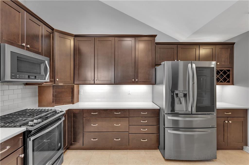 2082 Southview Drive Harmony, PA 16037 - Photo 12 of 37