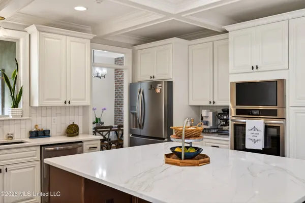 $899,000 | 480 Jordan Drive, Biloxi, MS 39531