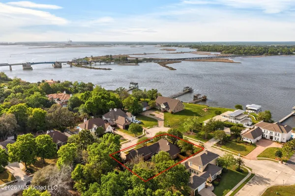 $899,000 | 480 Jordan Drive, Biloxi, MS 39531