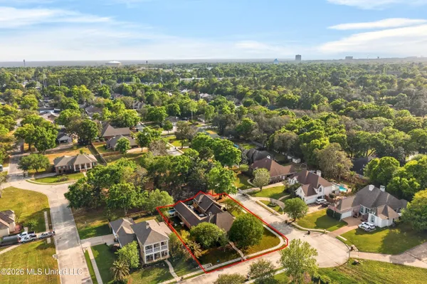 $899,000 | 480 Jordan Drive, Biloxi, MS 39531