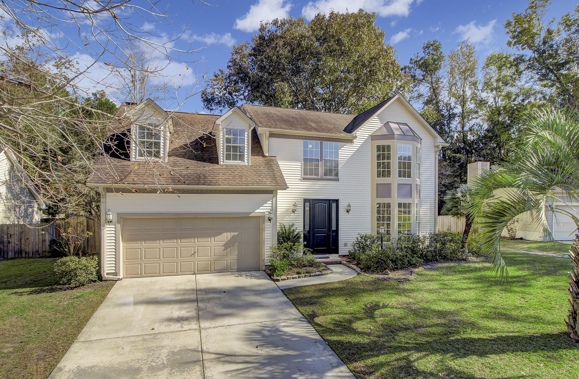 128 Whaler Road Summerville, SC 29485 - Photo 5 of 45 Front of home