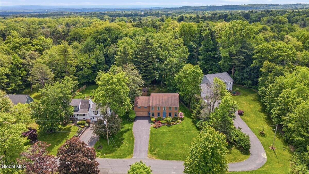 908 Mohegan Road Niskayuna, NY 12309 - Photo 37 of 40 04-001_DJI_0937