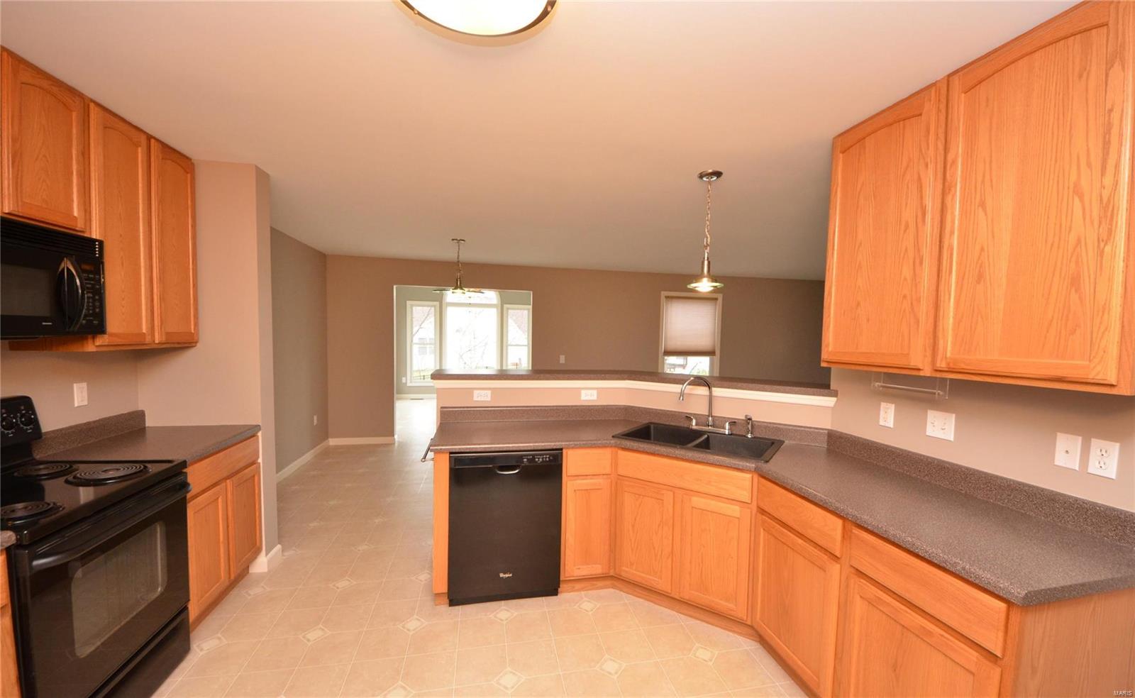 2109 Homefield Ridge Court O'Fallon, MO 63366 - Photo 3 of 35 Gallery Image 3