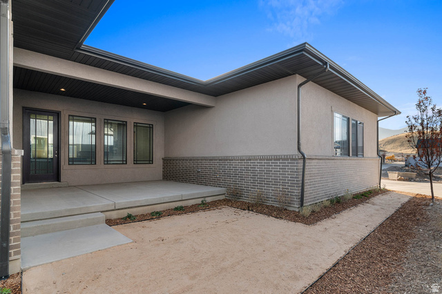 7208 South Ramble Road West Jordan, UT 84081 - Photo 4 of 25