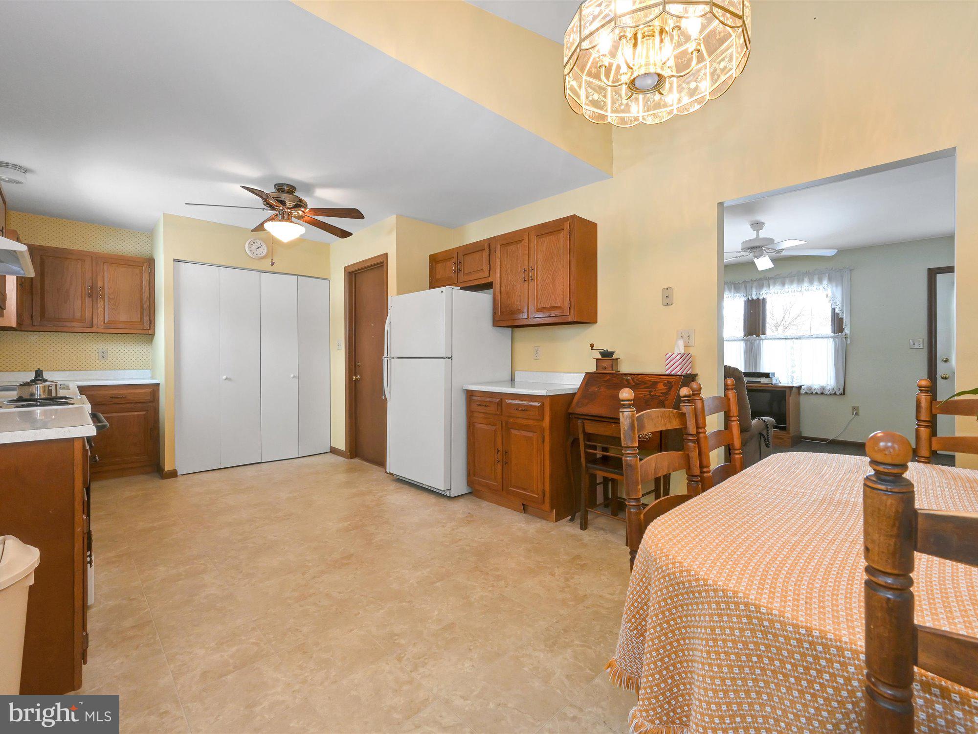 35 South Oak Street Lititz, PA 17543 - Photo 7 of 26 Kitchen