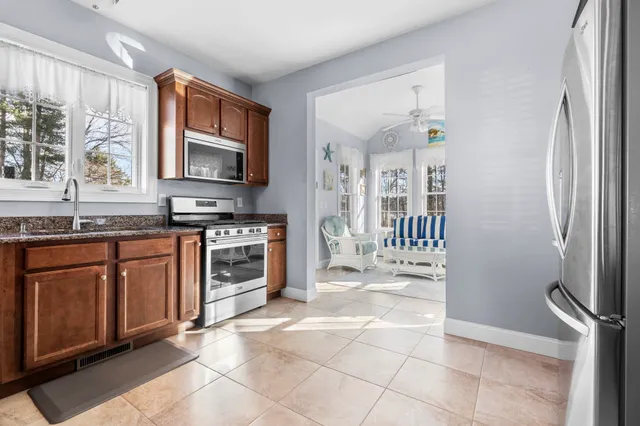 $700,000 | 67 Port Way, Laconia, NH 03246