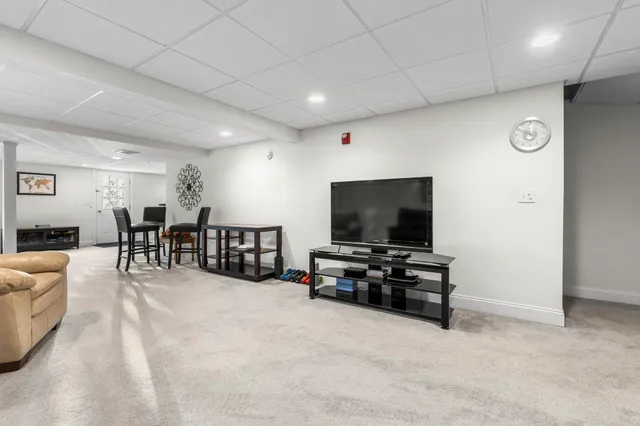 $700,000 | 67 Port Way, Laconia, NH 03246