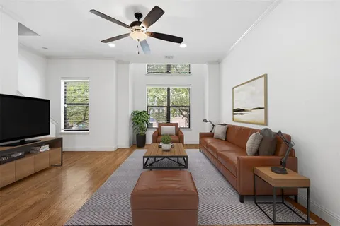 $515,000 | 636 East Bluff Street, Fort Worth, TX 76102