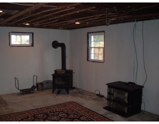 44 Great Road Maynard, MA 01754 - Photo 18 of 19 a room with furniture and a window
