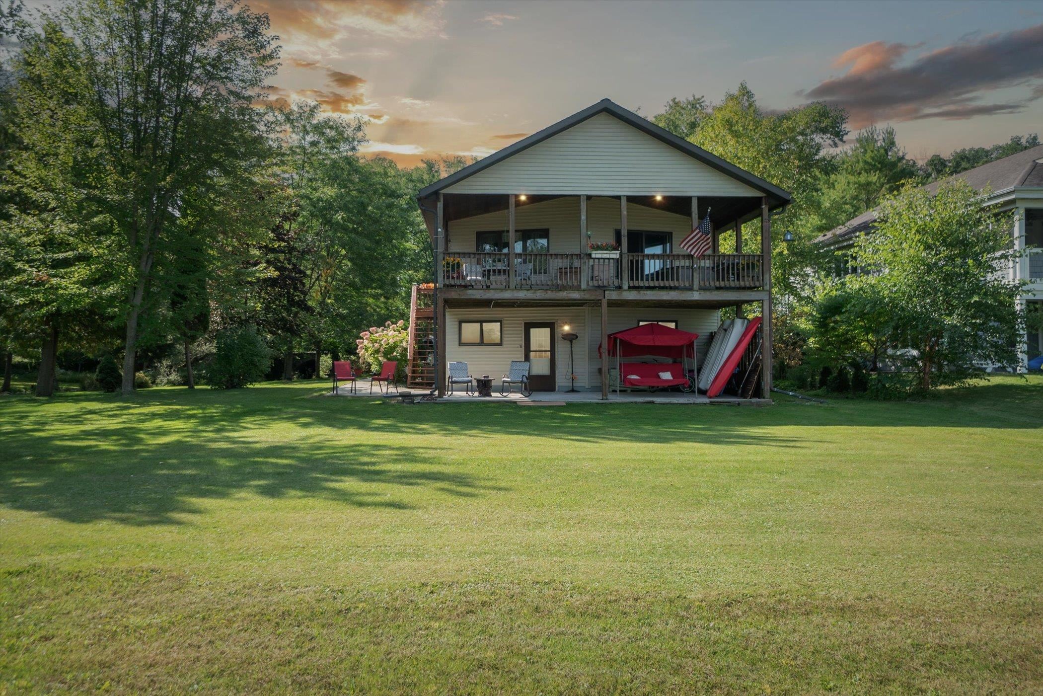 W954 Spring Grove Road Ripon, WI 54971 - Photo 2 of 57