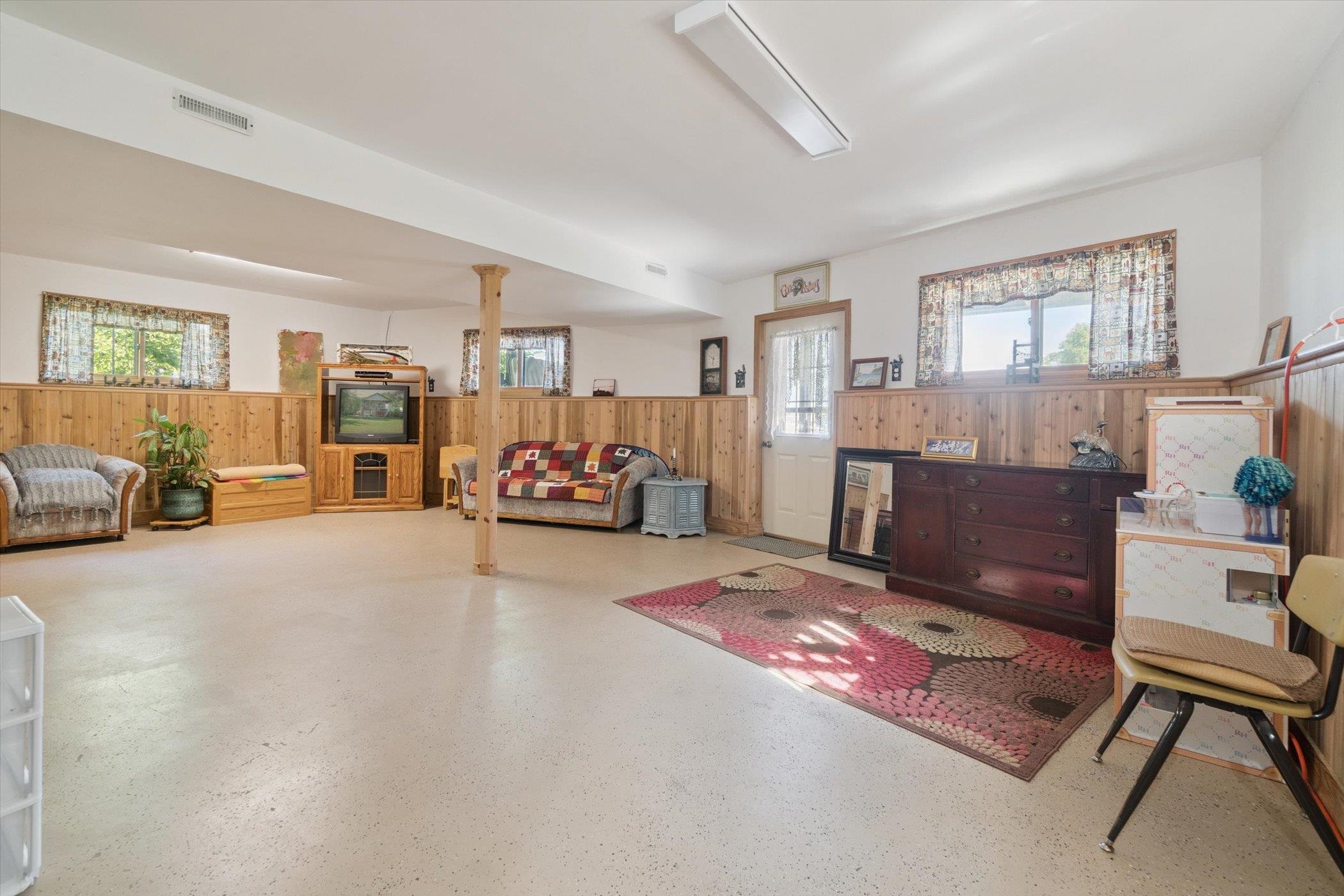 W954 Spring Grove Road Ripon, WI 54971 - Photo 27 of 57