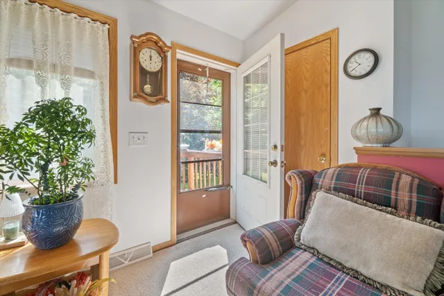 $950,000 | W954 Spring Grove Road, Ripon, WI 54971