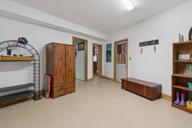 $950,000 | W954 Spring Grove Road, Ripon, WI 54971