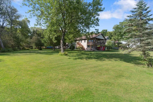 $950,000 | W954 Spring Grove Road, Ripon, WI 54971