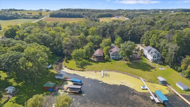 $950,000 | W954 Spring Grove Road, Ripon, WI 54971