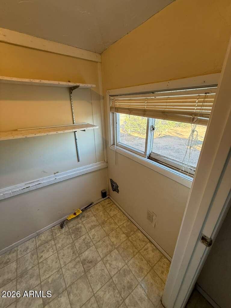 1014 East 14th Street Douglas, AZ 85607 - Photo 31 of 38 a view of an empty room and window