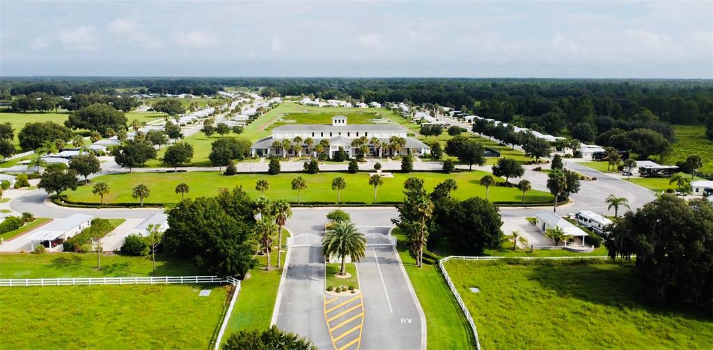 9486 Southeast 47th Way Webster, FL 33597 - Photo 20 of 32 an aerial view of a