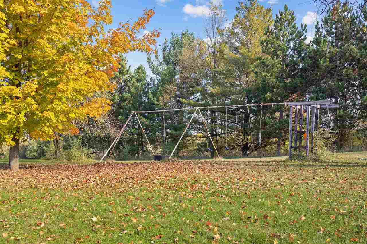 5870 Mabel Road Williamsburg, MI 49690 - Photo 22 of 25 1894558-21.JPG