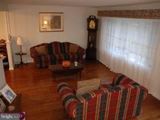1024 Hilltop Road Southampton, PA 18966 - Photo 2 of 6 Gallery Image 2