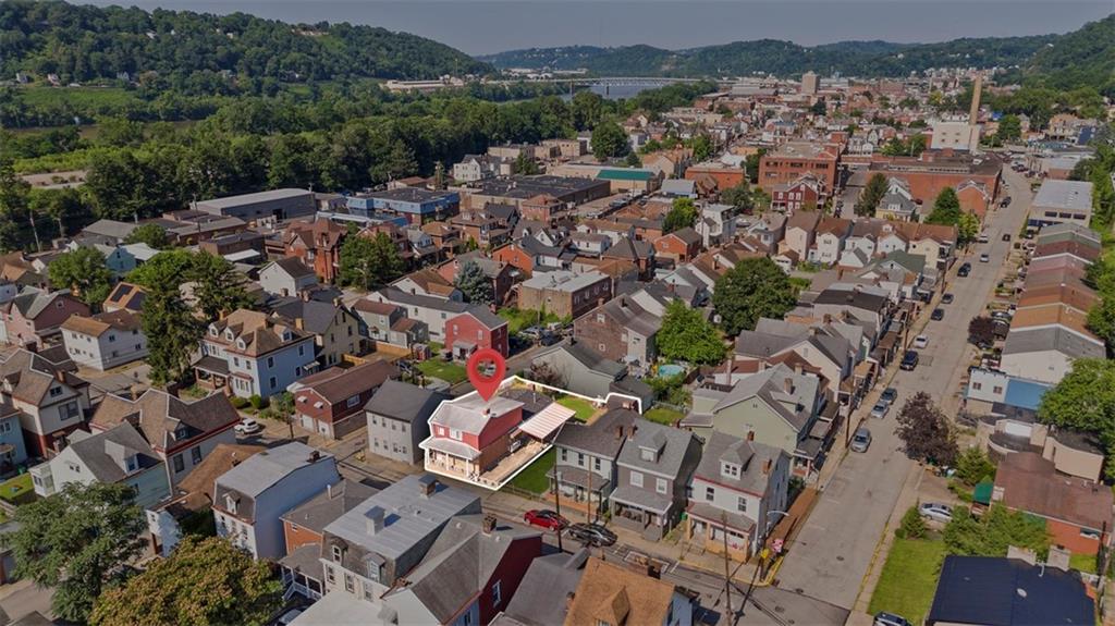 213 18th Street Pittsburgh, PA 15215 - Photo 41 of 42 an aerial view of a city with lots of residential buildings