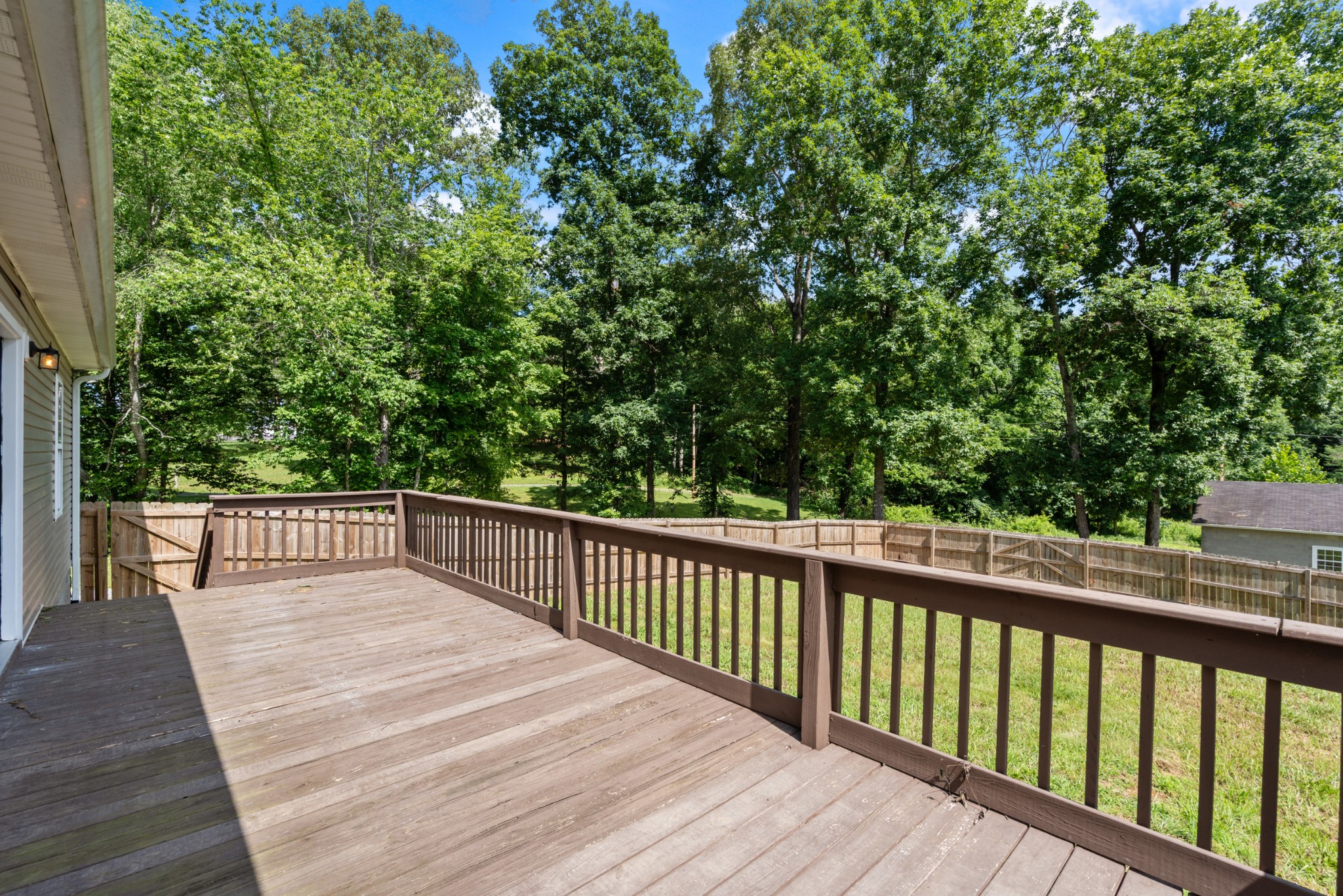 1099 Old County House Road Charlotte, TN 37036 - Photo 37 of 47