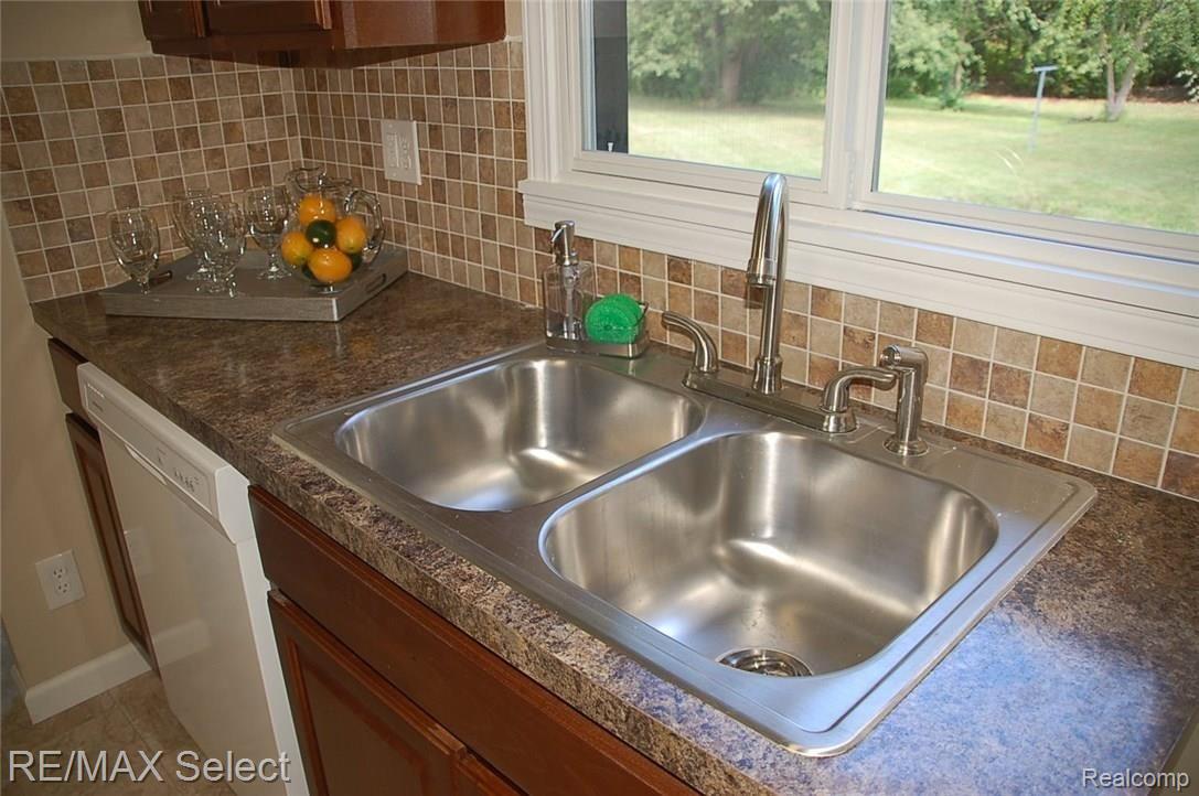 7418 North Bray Road Mount Morris, MI 48458 - Photo 13 of 21 DSC_0014.JPG