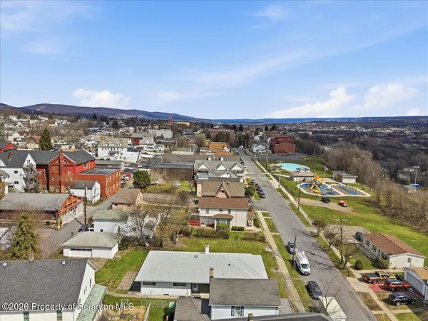 $232,000 | 230 10th Avenue, Scranton, PA 18504