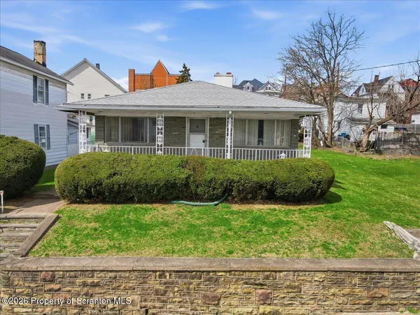 $232,000 | 230 10th Avenue, Scranton, PA 18504