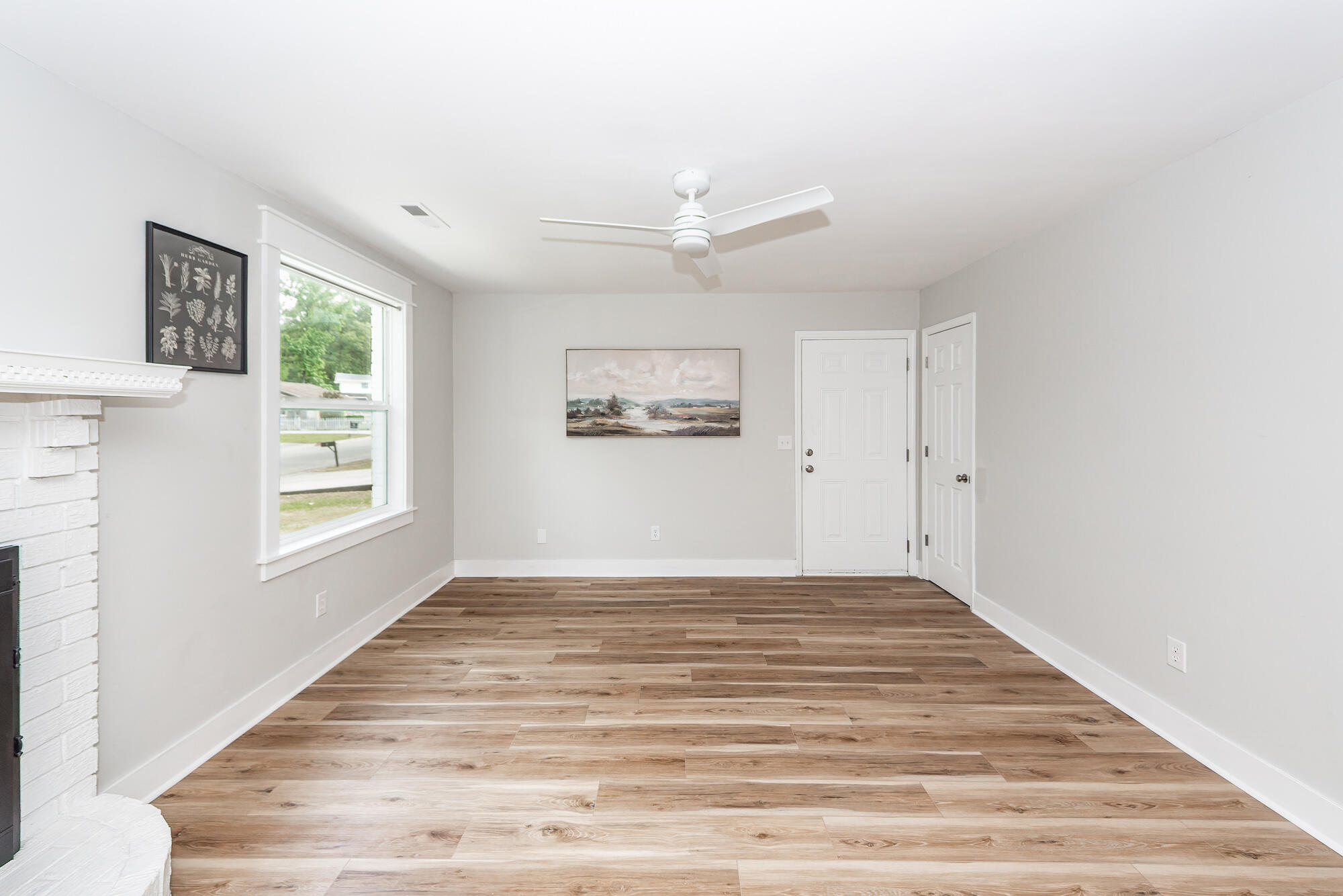 8 Teaneck Road Goose Creek, SC 29445 - Photo 8 of 35 08