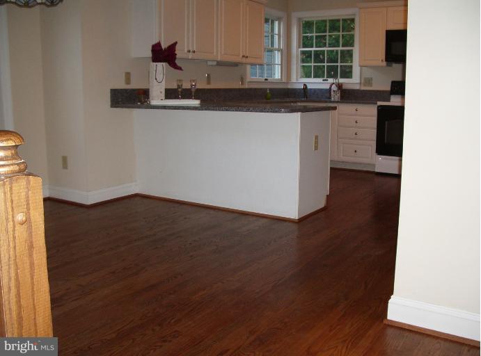 1477 Pleasant Lake Road Annapolis, MD 21409 - Photo 11 of 30 Kitchen